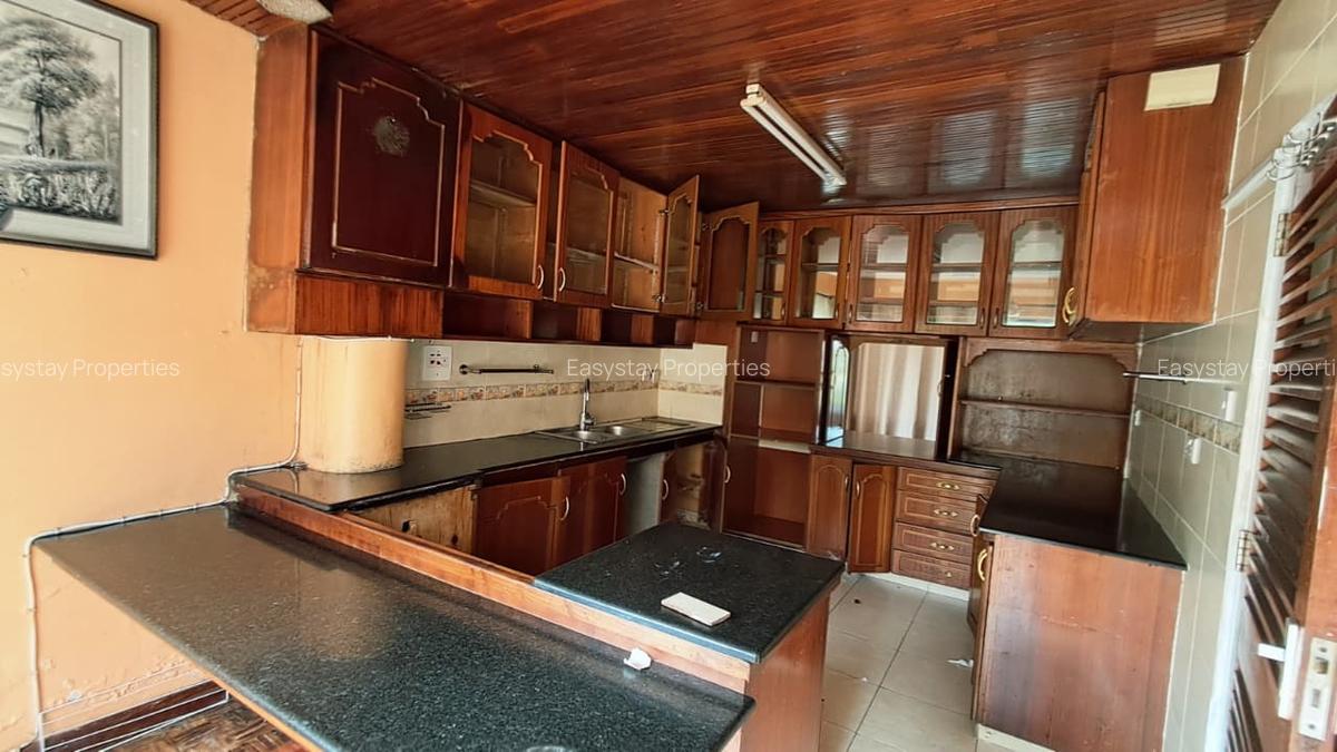 3 Bed Townhouse with Swimming Pool in Lavington - 10