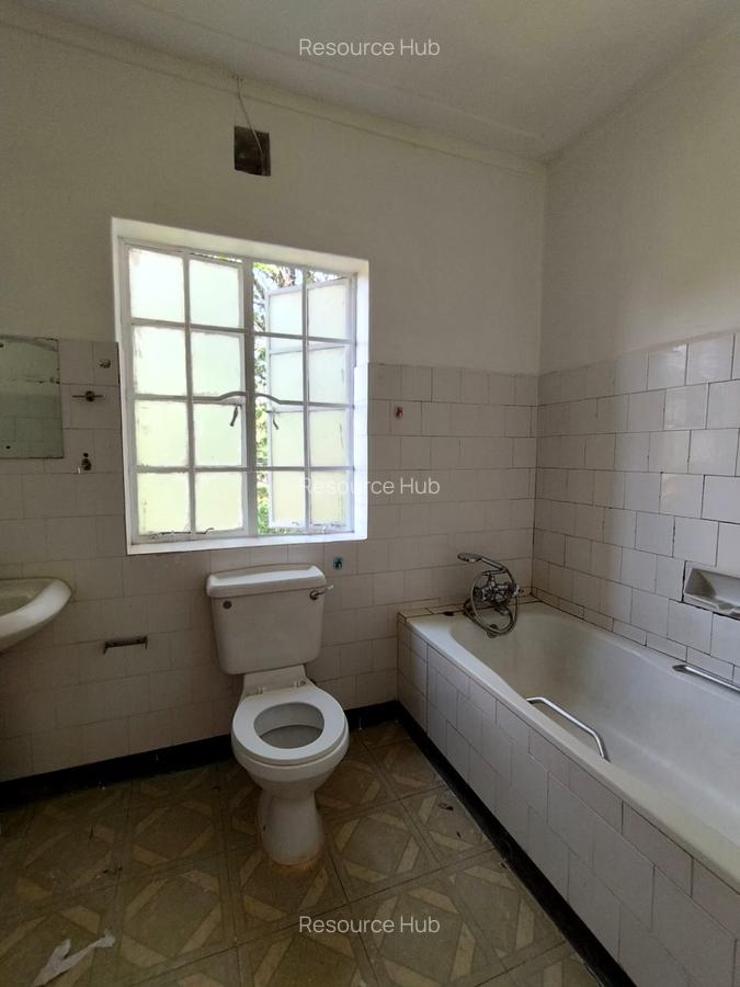 4 Bed Townhouse with Staff Quarters at Karen - 15