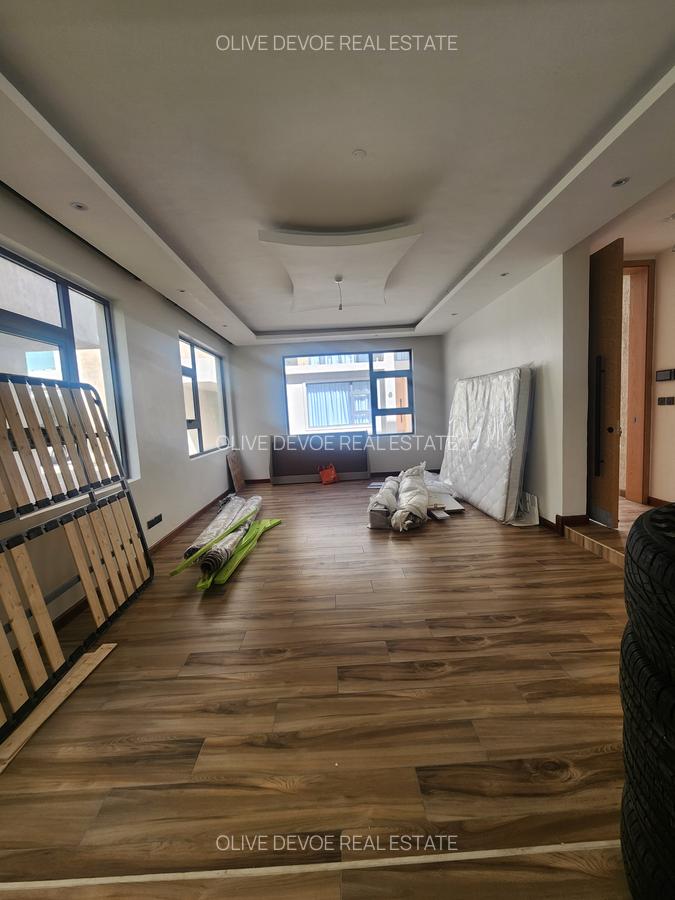 5 Bed Townhouse with En Suite in Lavington - 15