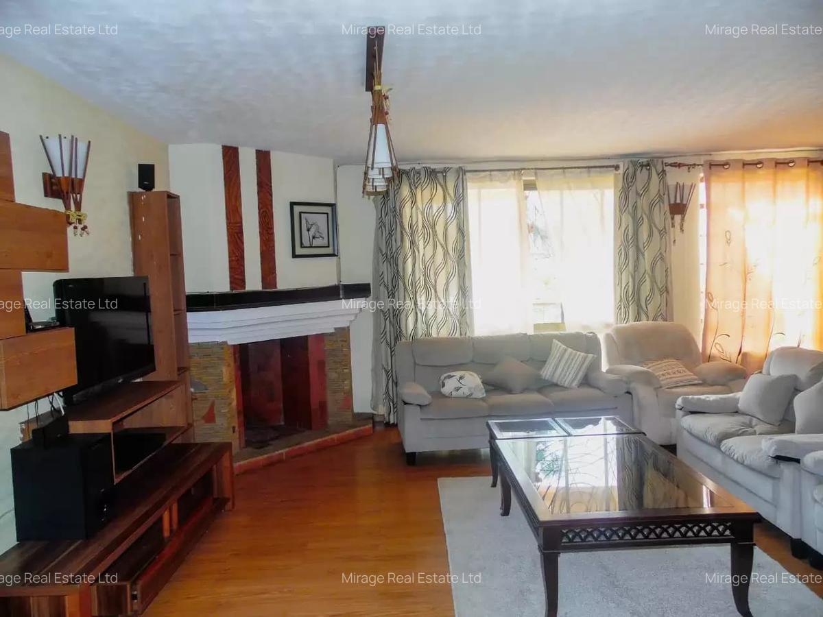 3 Bed Apartment with Swimming Pool in Riverside - 7