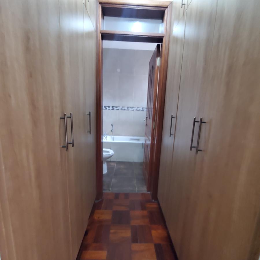 2 Bed Apartment with En Suite at Riverside Drive - 15