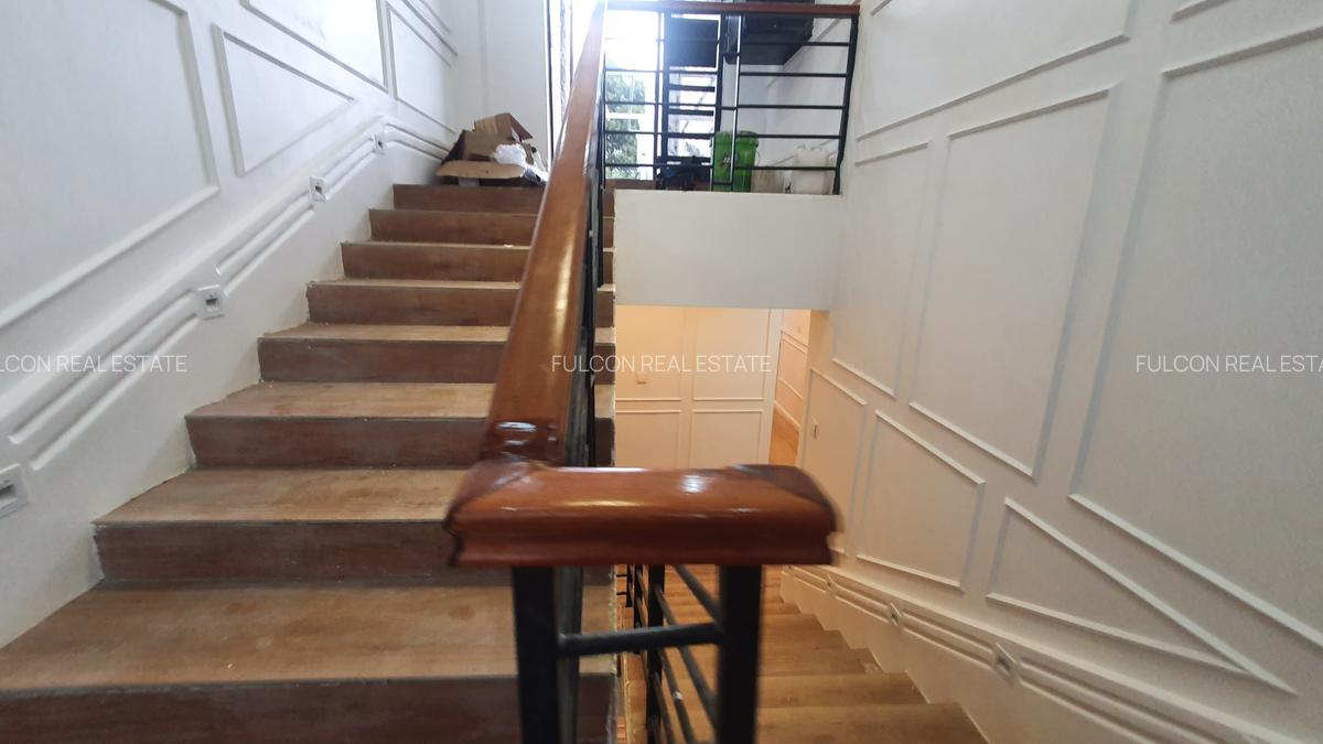 4 Bed Apartment with En Suite in Lavington - 4