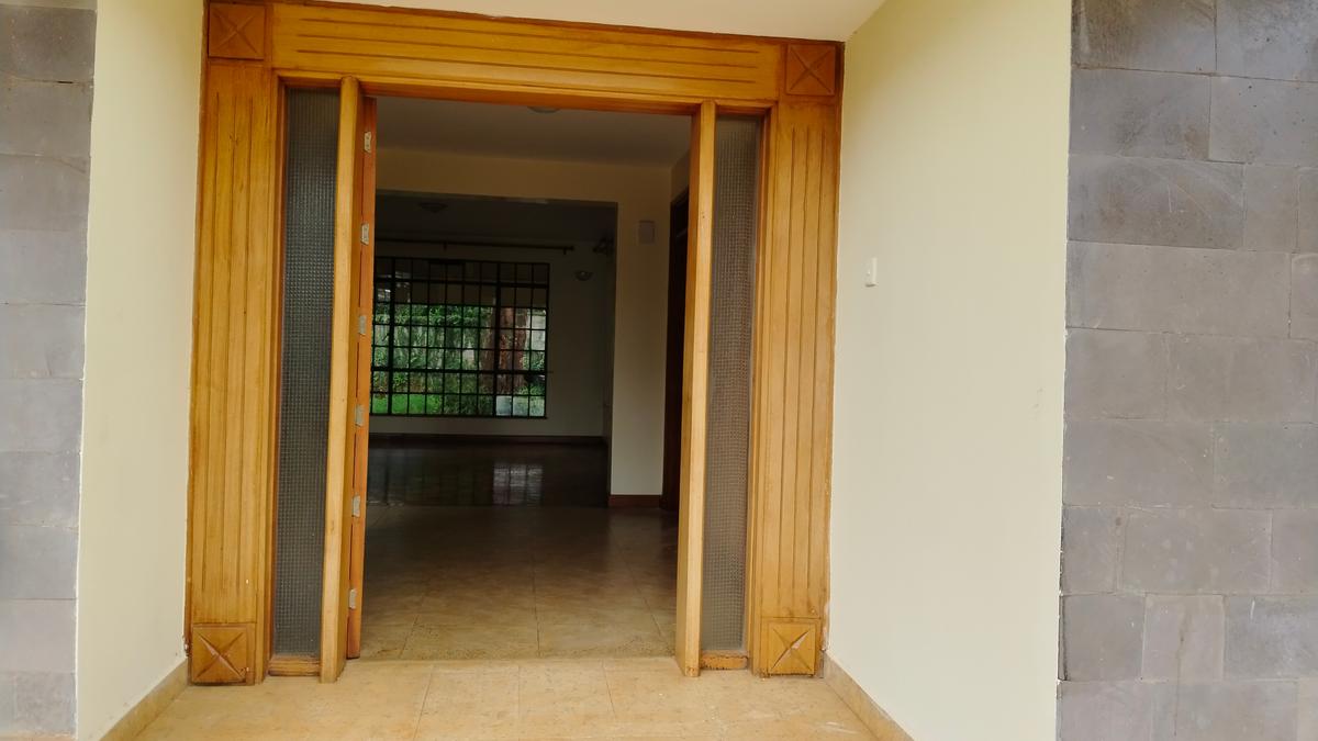 4 Bed Townhouse with En Suite in Karen - 9