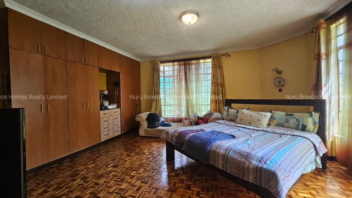 4 Bed House with En Suite in Karen - 6