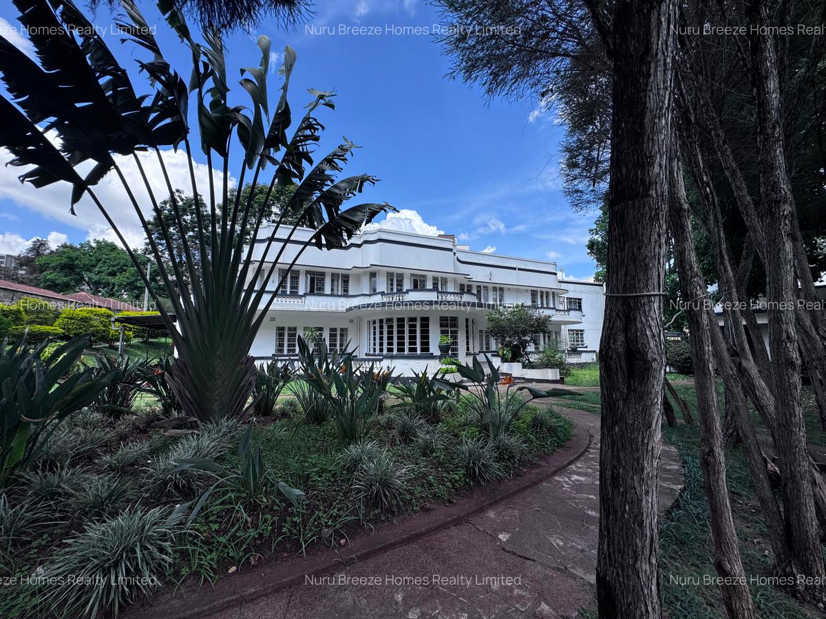 1,300 ft² Commercial Property with Parking in General Mathenge - 13