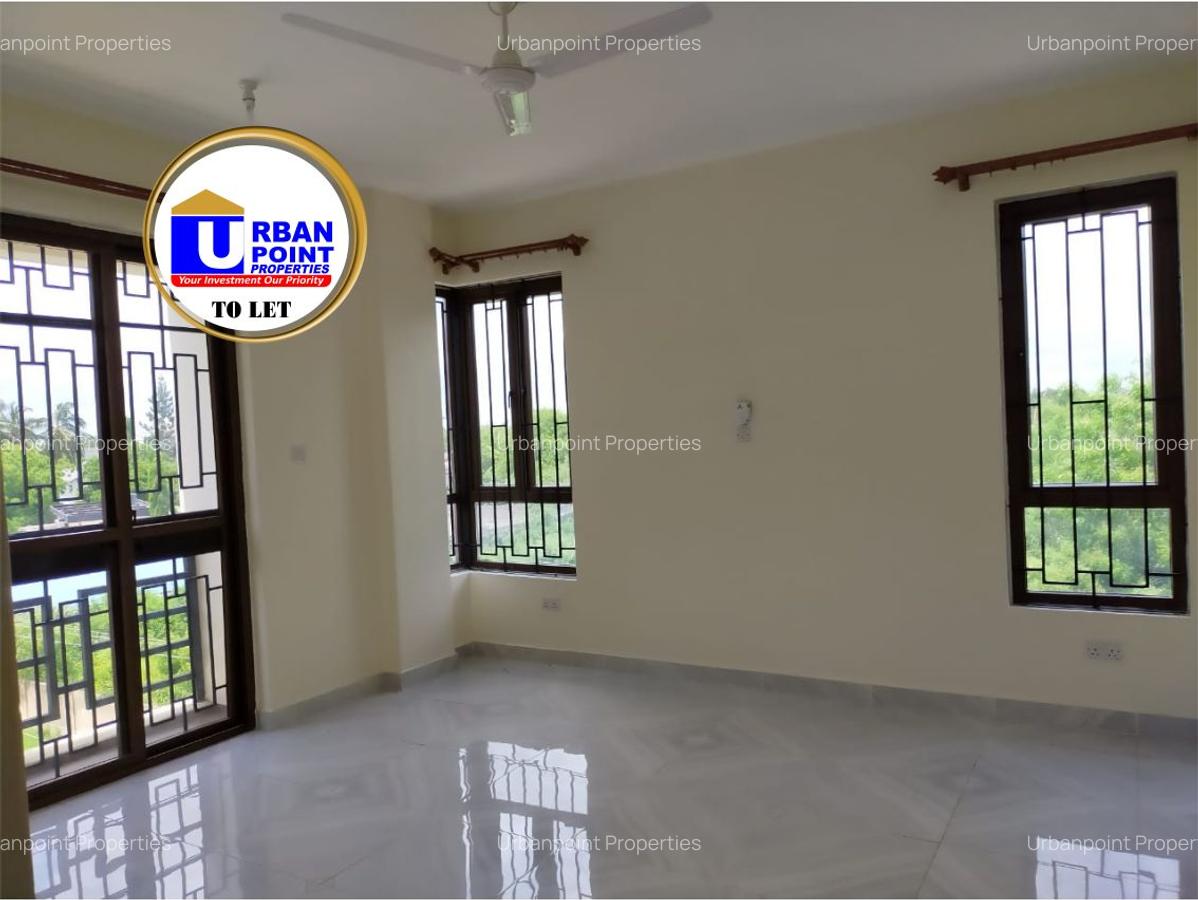 3 Bed House with En Suite in Nyali Area - 7