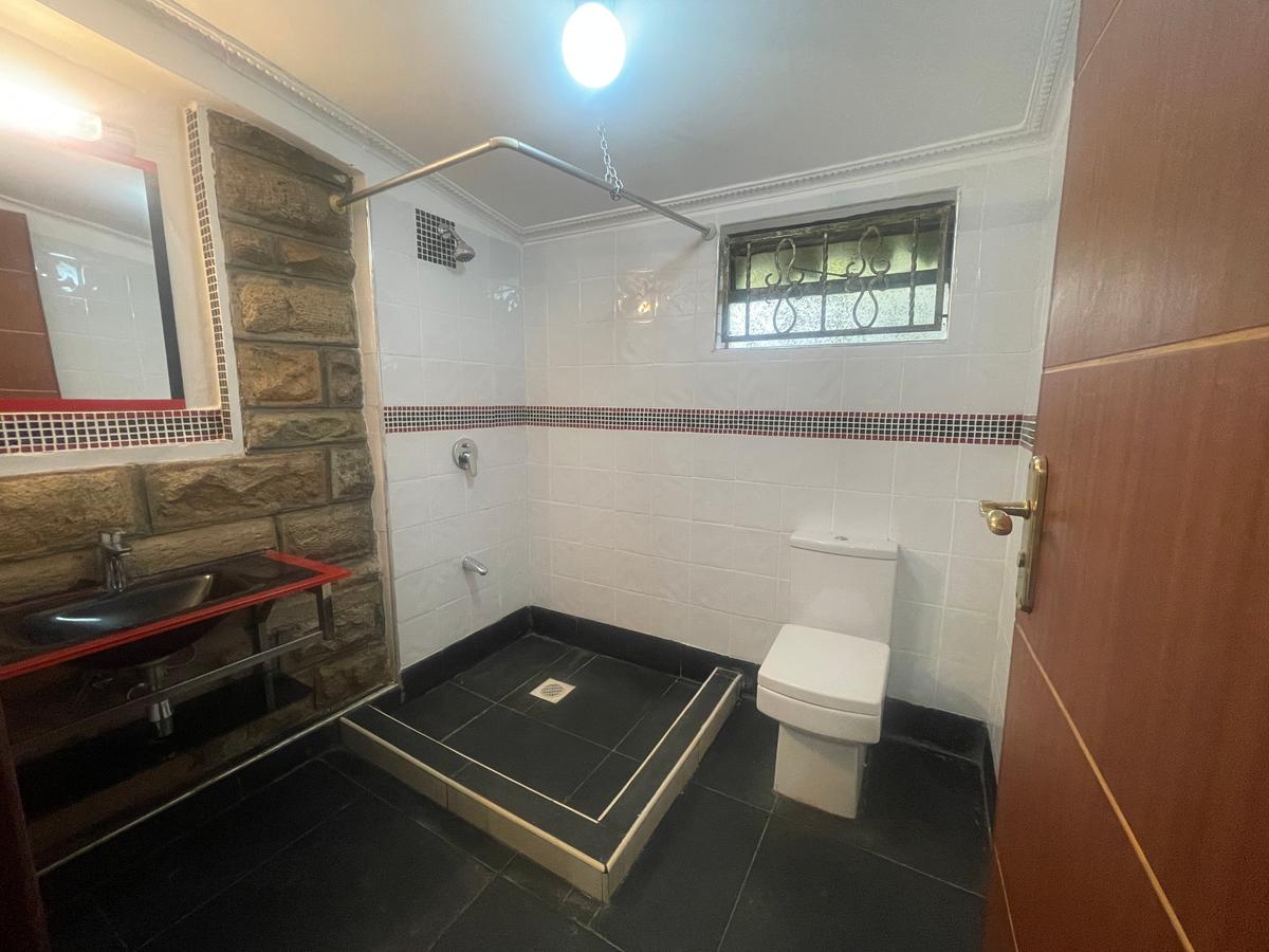 2 Bed House with En Suite in Runda - 11