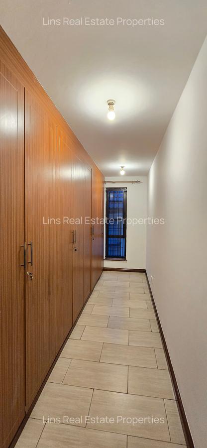 4 Bed Townhouse with En Suite in Runda - 16