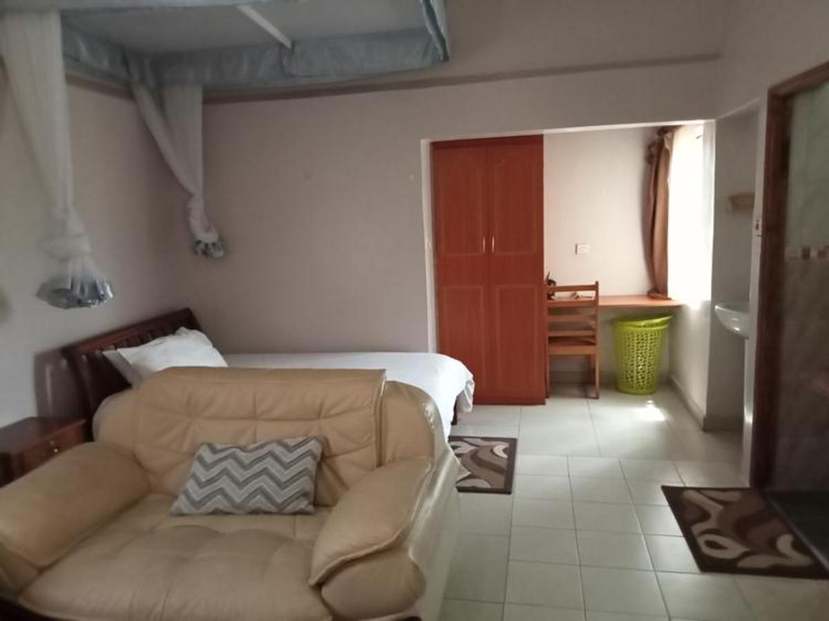 Serviced Studio Apartment with En Suite in Kilimani - 12