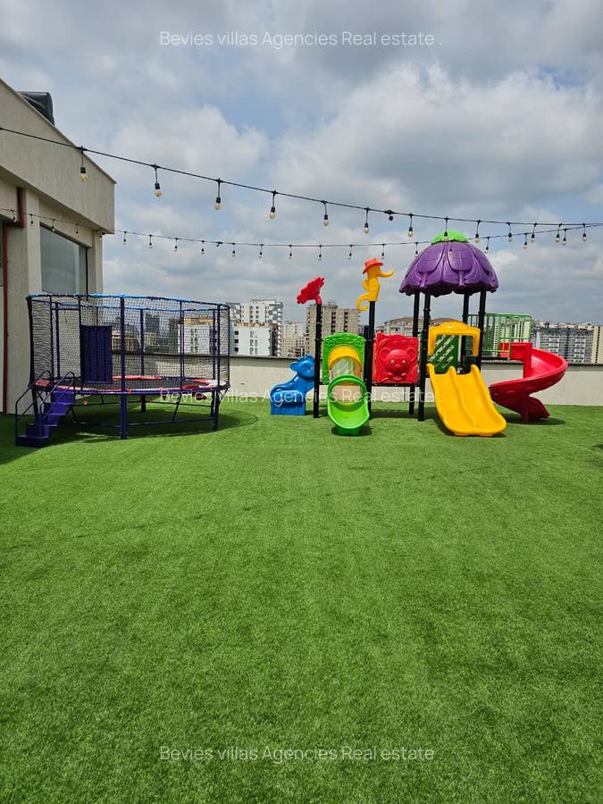 4 Bed Apartment with En Suite at Parklands - 2