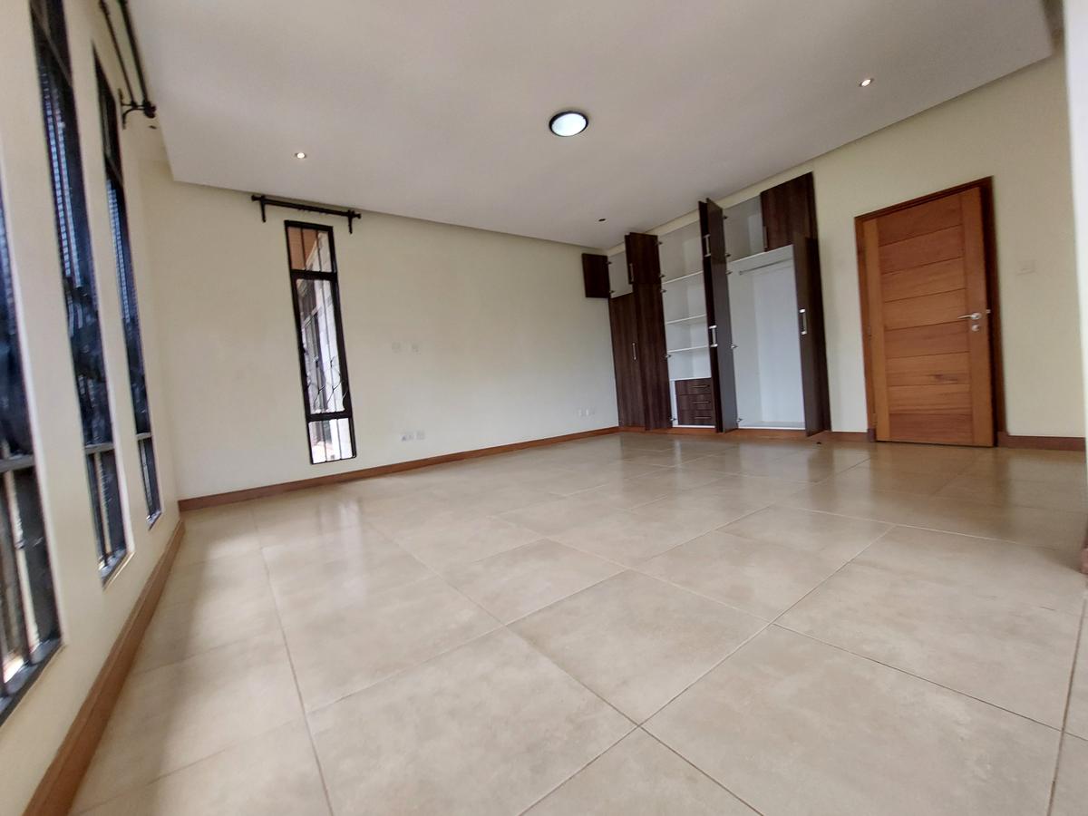 5 Bed House with En Suite at Runda Road - 18