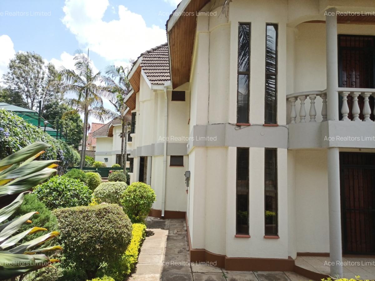 4 Bed Townhouse with En Suite at Eldama Ravine Rd - 15