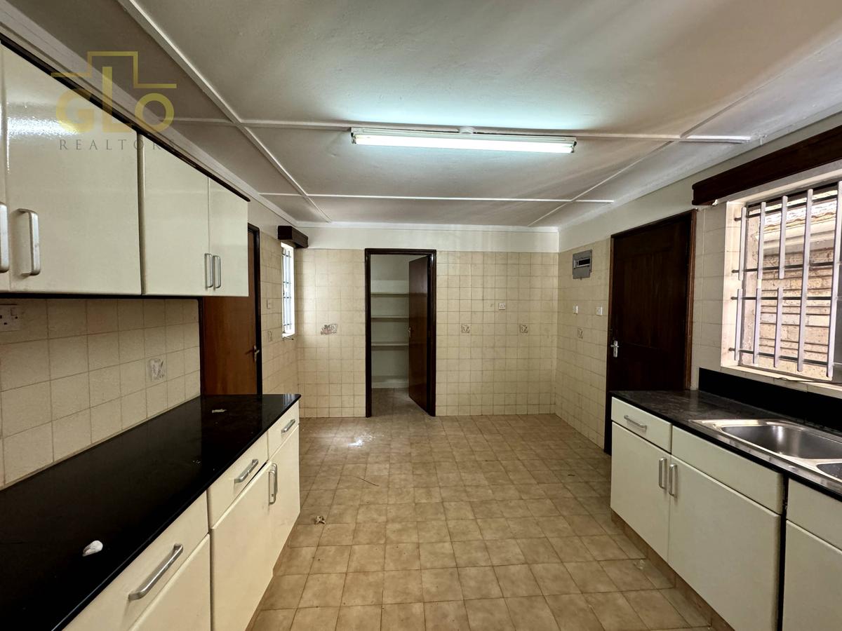 4 Bed Townhouse with En Suite in Kileleshwa - 7