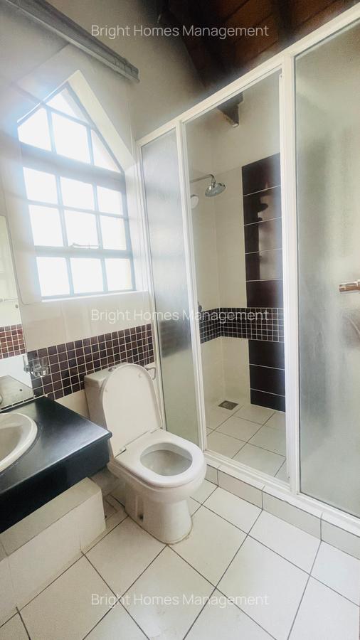 5 Bed Townhouse with En Suite in Lavington - 16