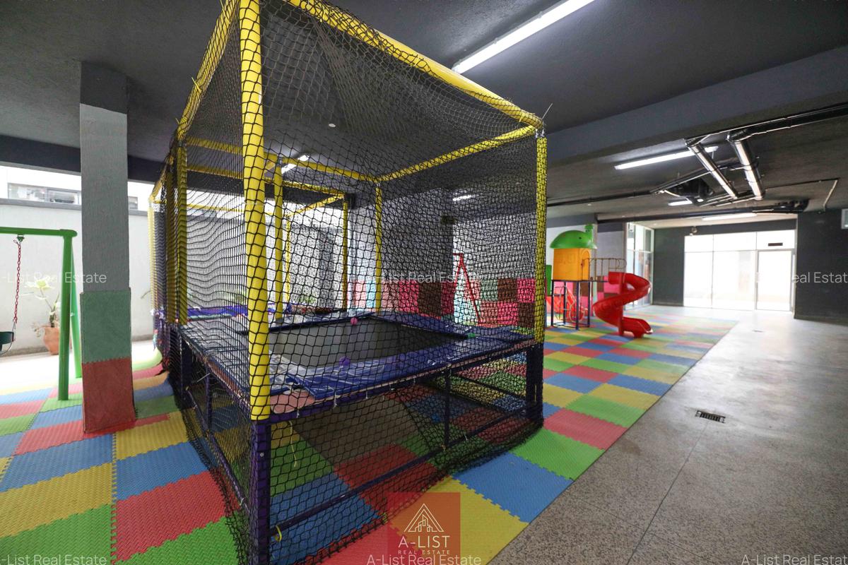 2 Bed Apartment with En Suite at Valley Arcade - 17