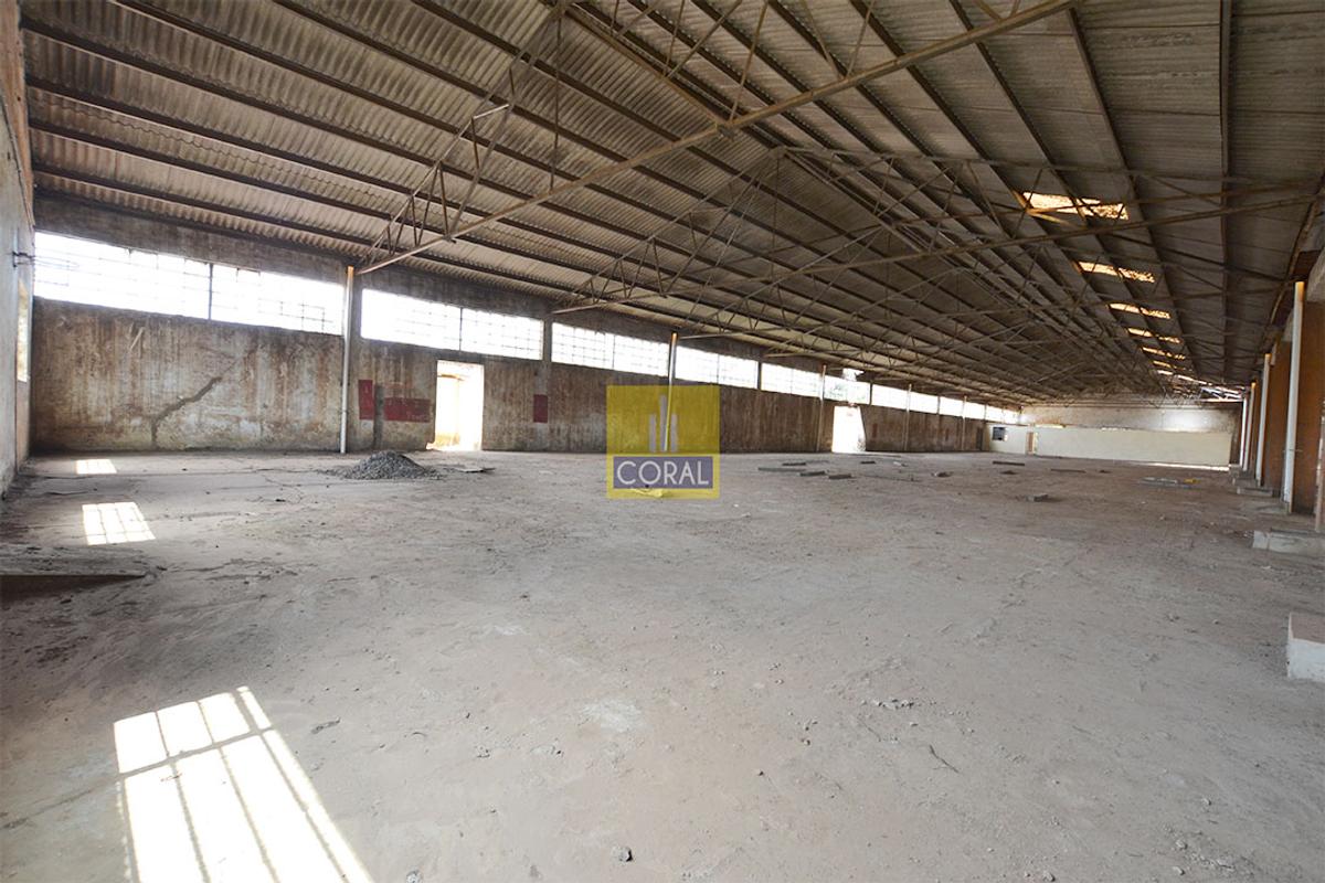 11,997 ft² Warehouse with Service Charge Included at N/A - 5