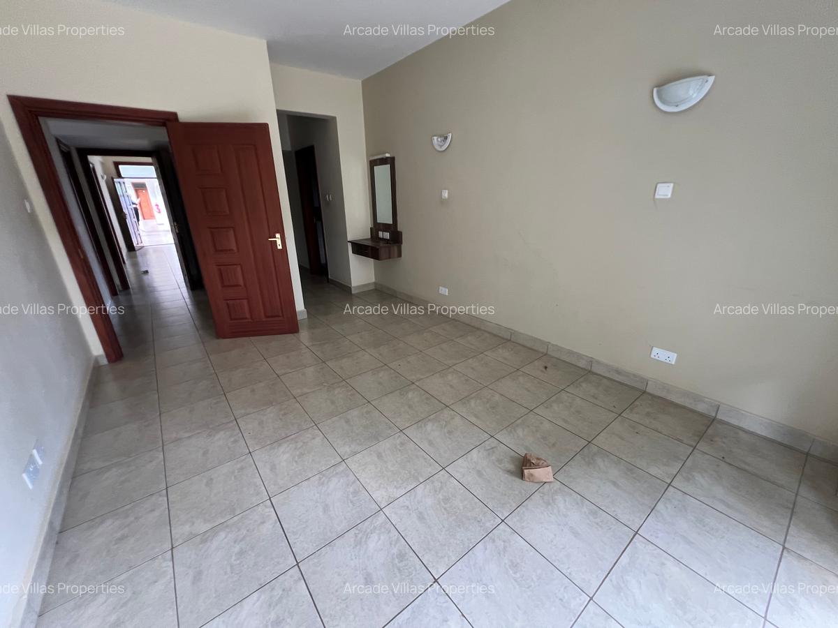 2 Bed Apartment with En Suite in Kileleshwa - 9