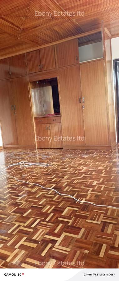 4 Bed Townhouse with En Suite in Lavington - 6