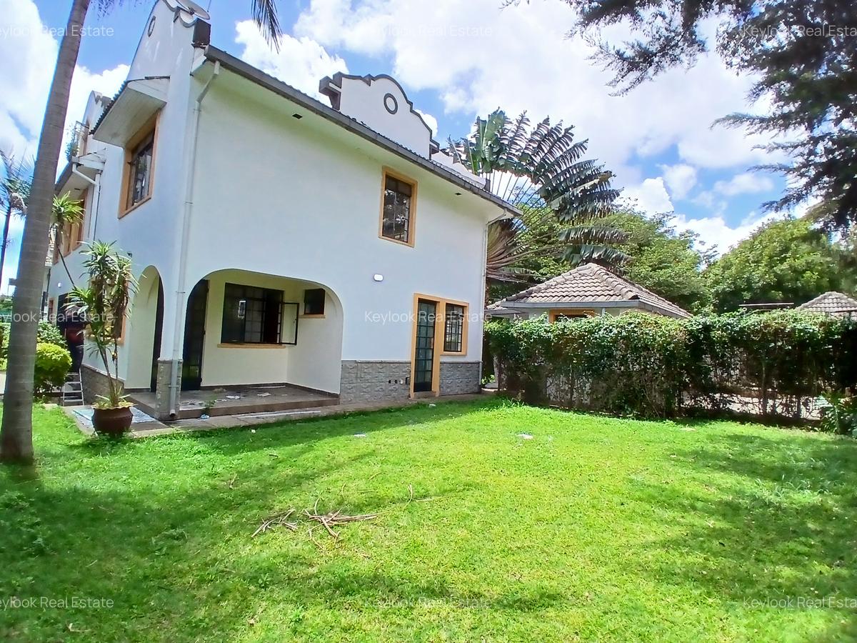 4 Bed Townhouse with En Suite at Lavington Green - 18
