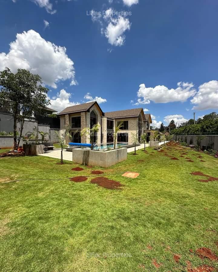 5 Bed House with En Suite in Runda - 4