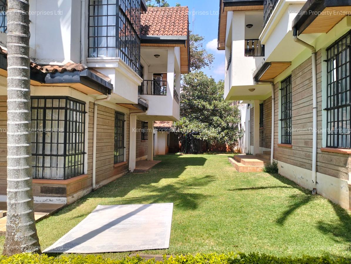 5 Bed Townhouse with En Suite in Lavington - 1