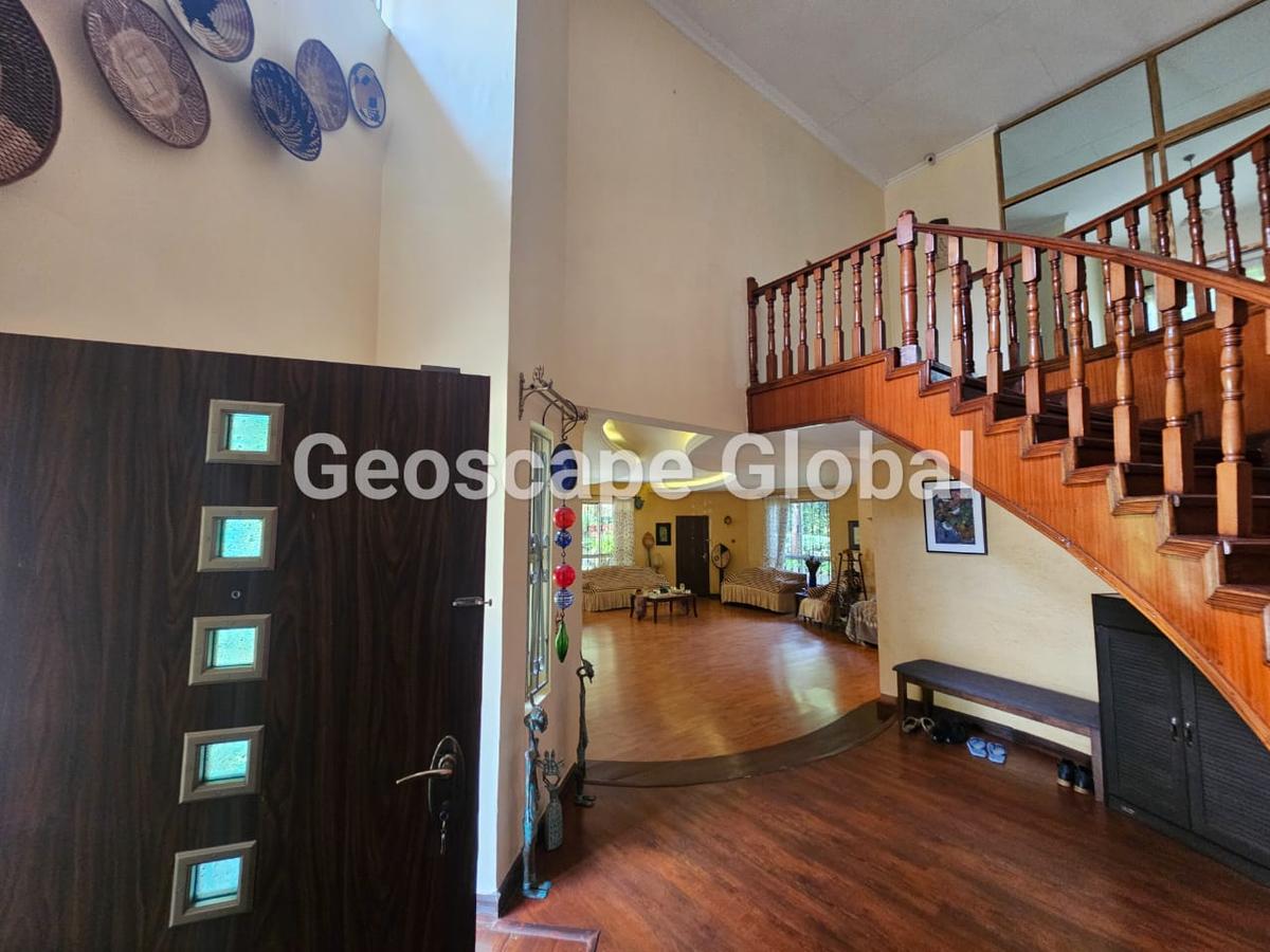 5 Bed House with En Suite in Spring Valley - 4