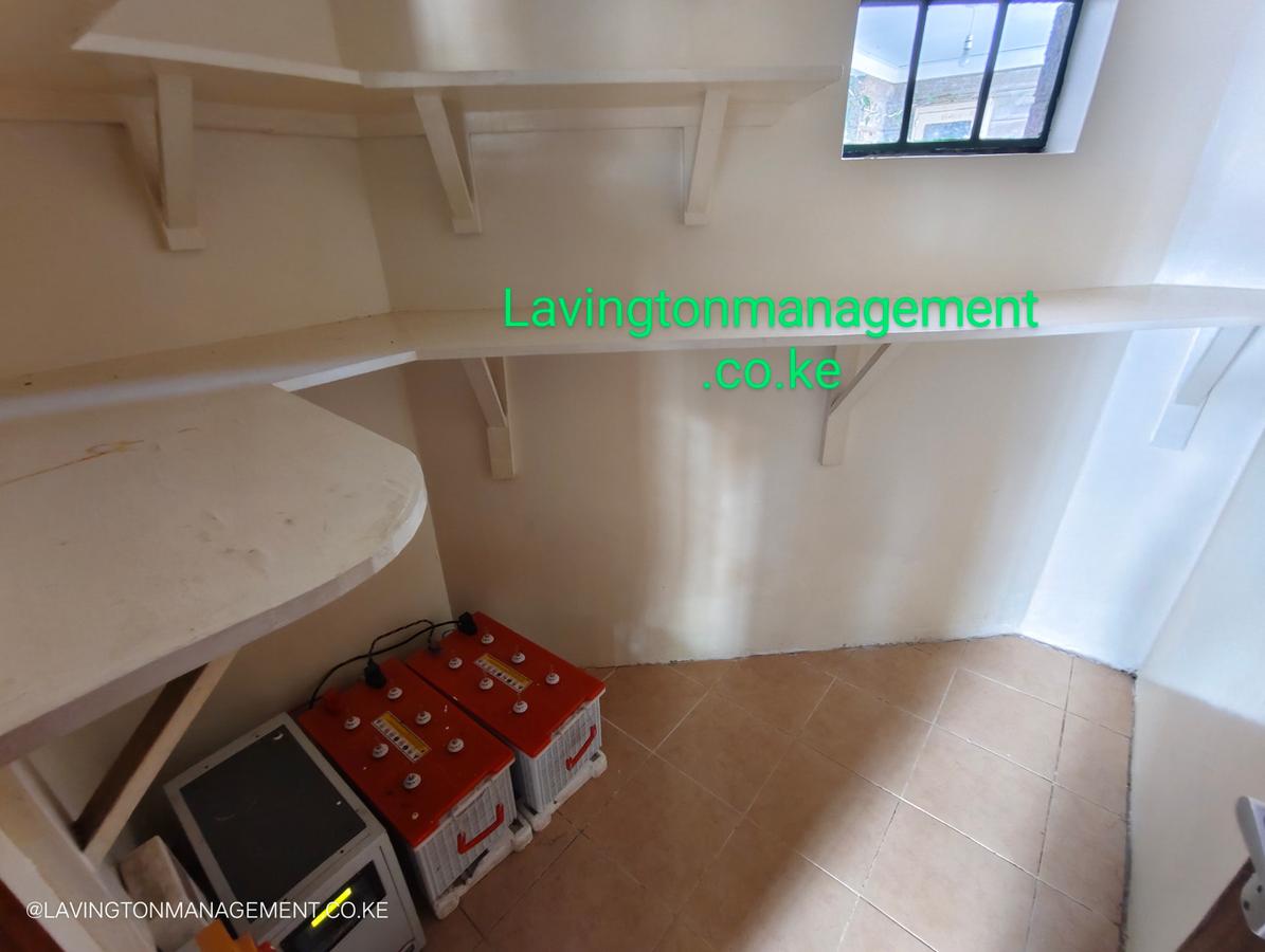 4 Bed Townhouse with En Suite at Lavington Green - 20