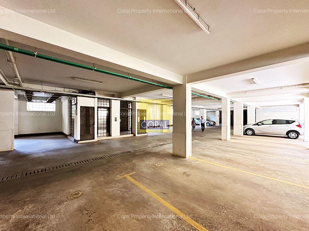 3 Bed Apartment in Parklands - 18