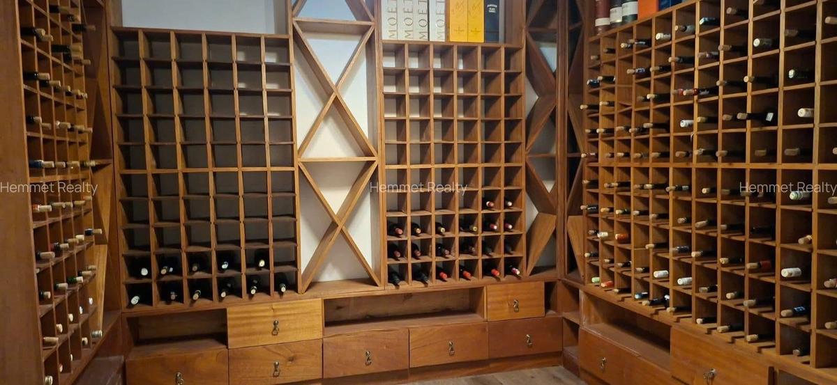 4 Bed Townhouse with En Suite in Spring Valley - 8