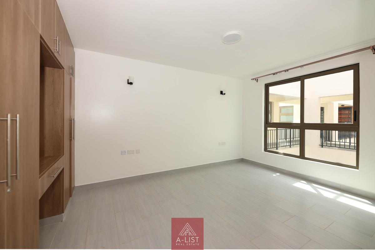 2 Bed Apartment with En Suite at Muthangari Road - 8