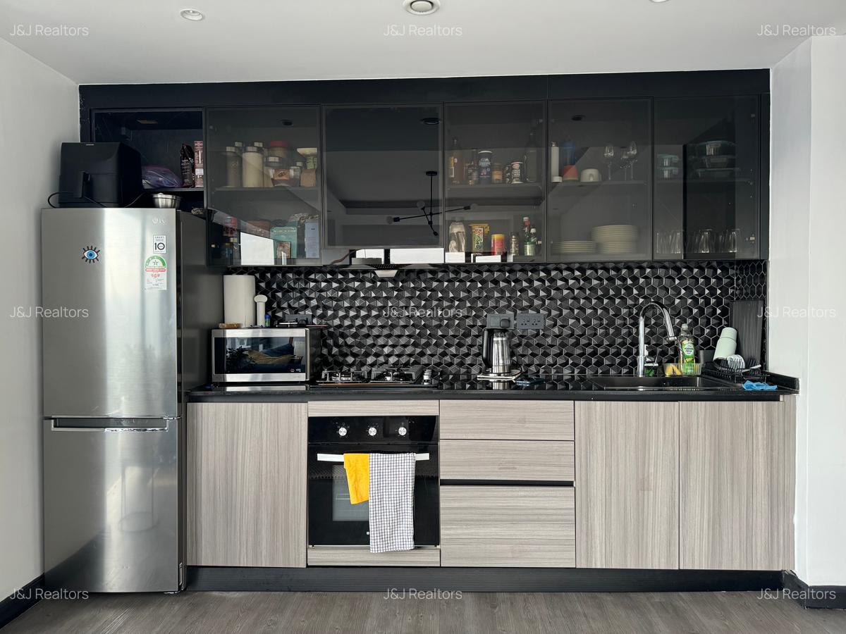 2 Bed Apartment with En Suite in Westlands Area - 4