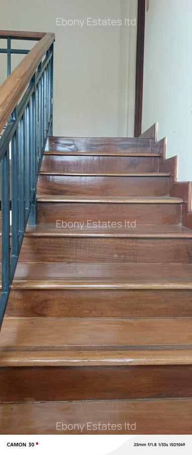 5 Bed Villa with En Suite in Lavington - 8