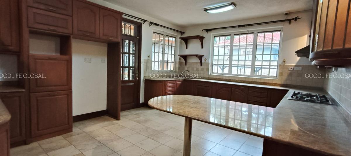 5 Bed House with En Suite at Runda - 12