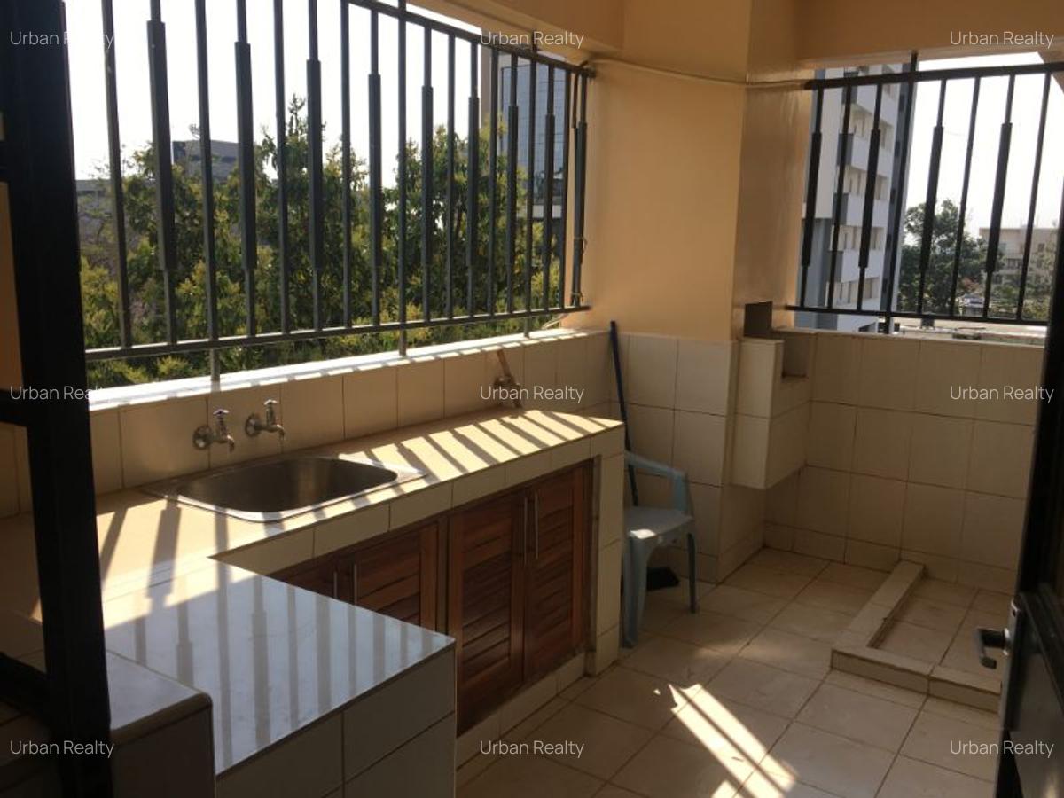 4 Bed Apartment in Westlands Area - 10