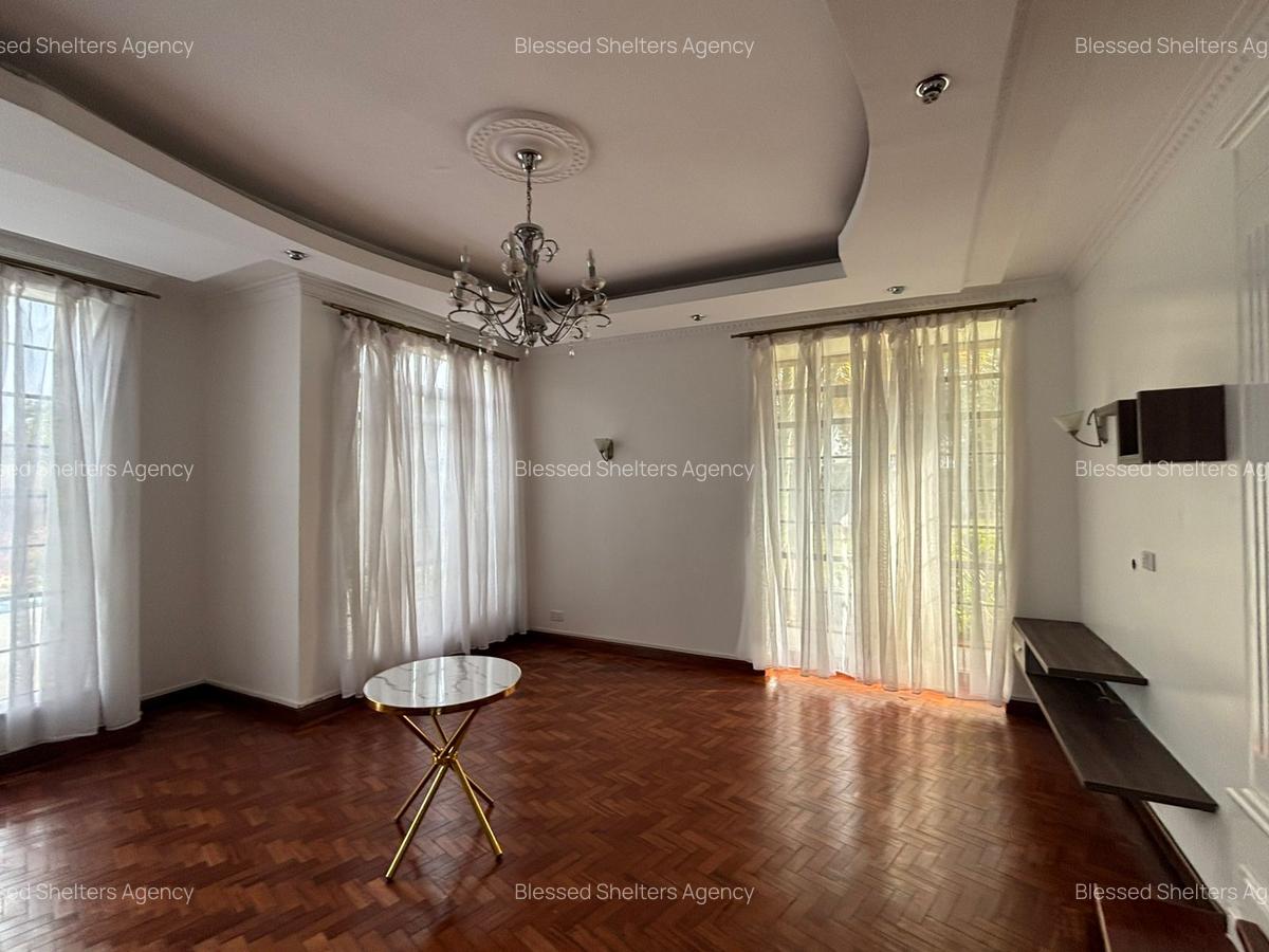 4 Bed Villa with En Suite in Kiambu Road - 11