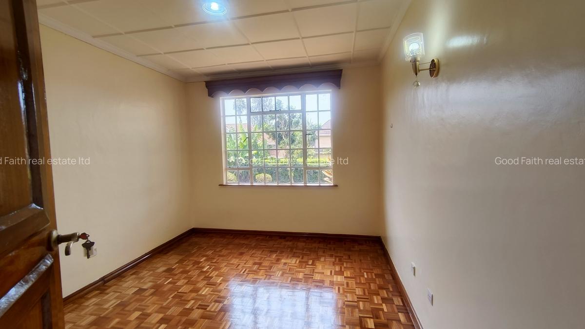 5 Bed House with En Suite in Runda - 18