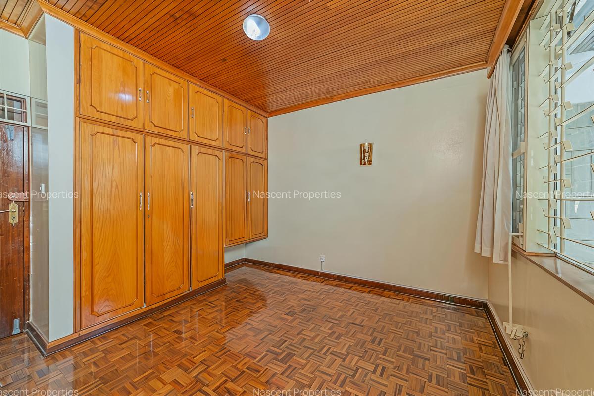 5 Bed House with En Suite in Muthaiga - 6