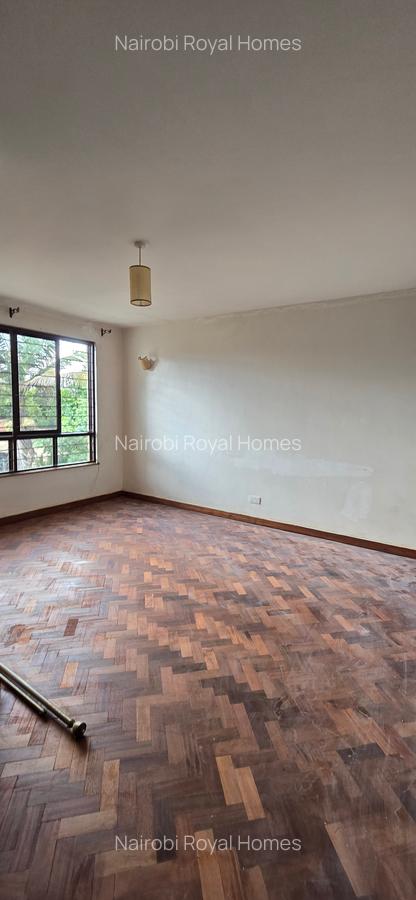 5 Bed Townhouse with En Suite at Lavington Green - 13