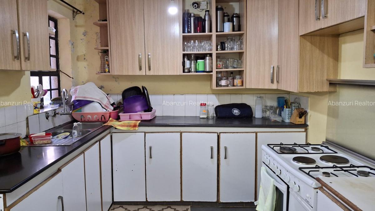 4 Bed Townhouse with En Suite at Kerarapon Drive - 9