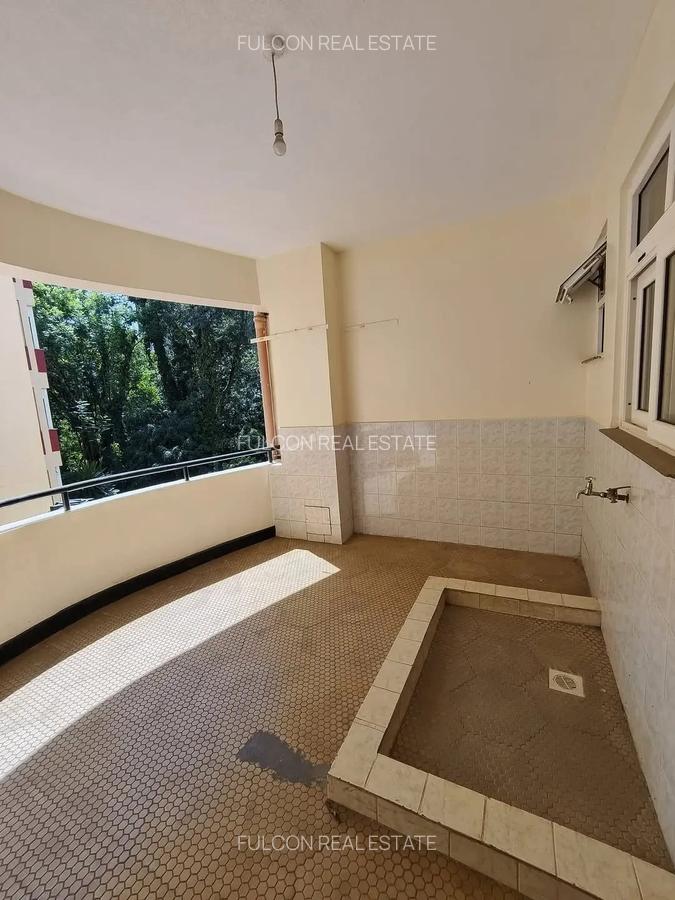 4 Bed Apartment with En Suite in Lavington - 3