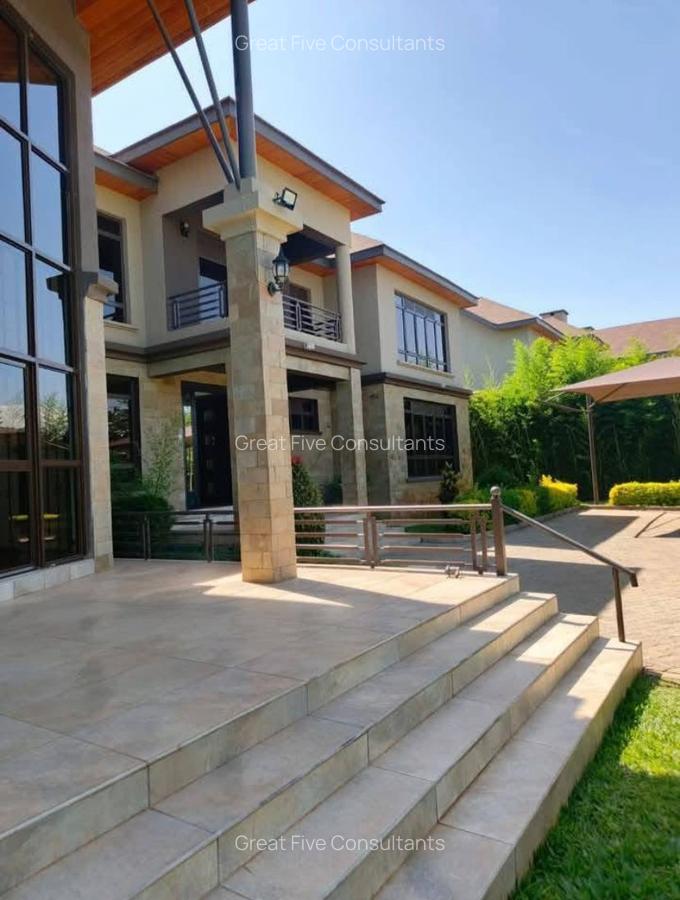 5 Bed House with En Suite in Runda - 3