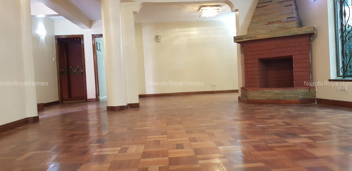 5 Bed Townhouse with En Suite at Convent Drive - 7