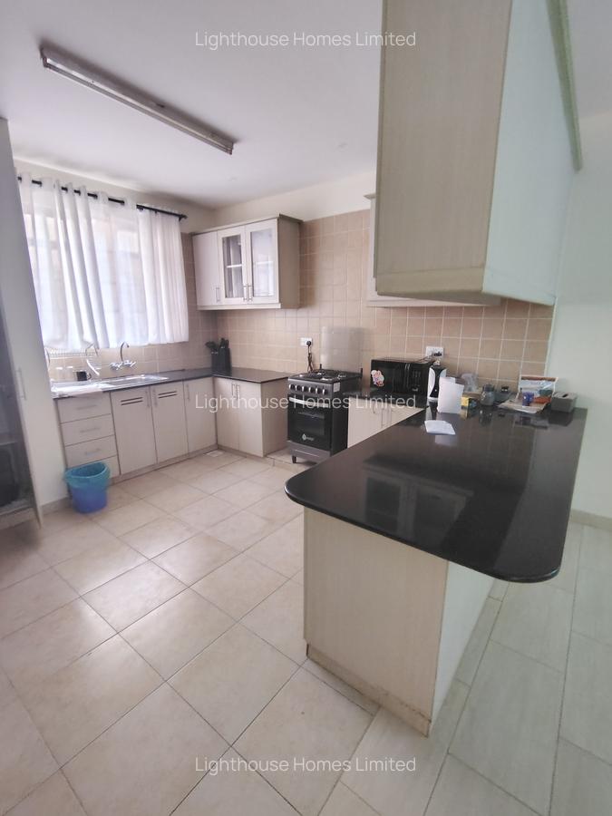 2 Bed Apartment with En Suite at Riverside Drive - 5
