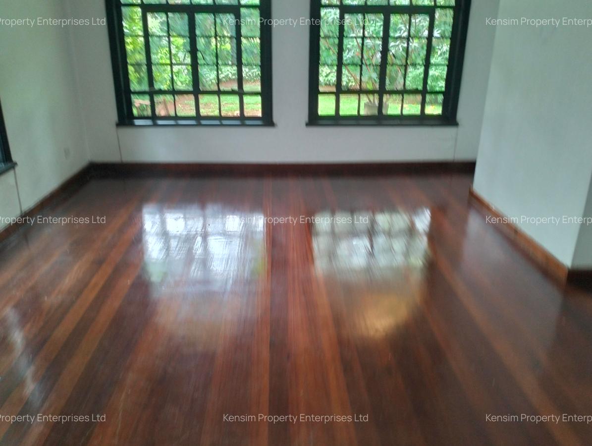 5 Bed Townhouse with En Suite in Riverside - 18