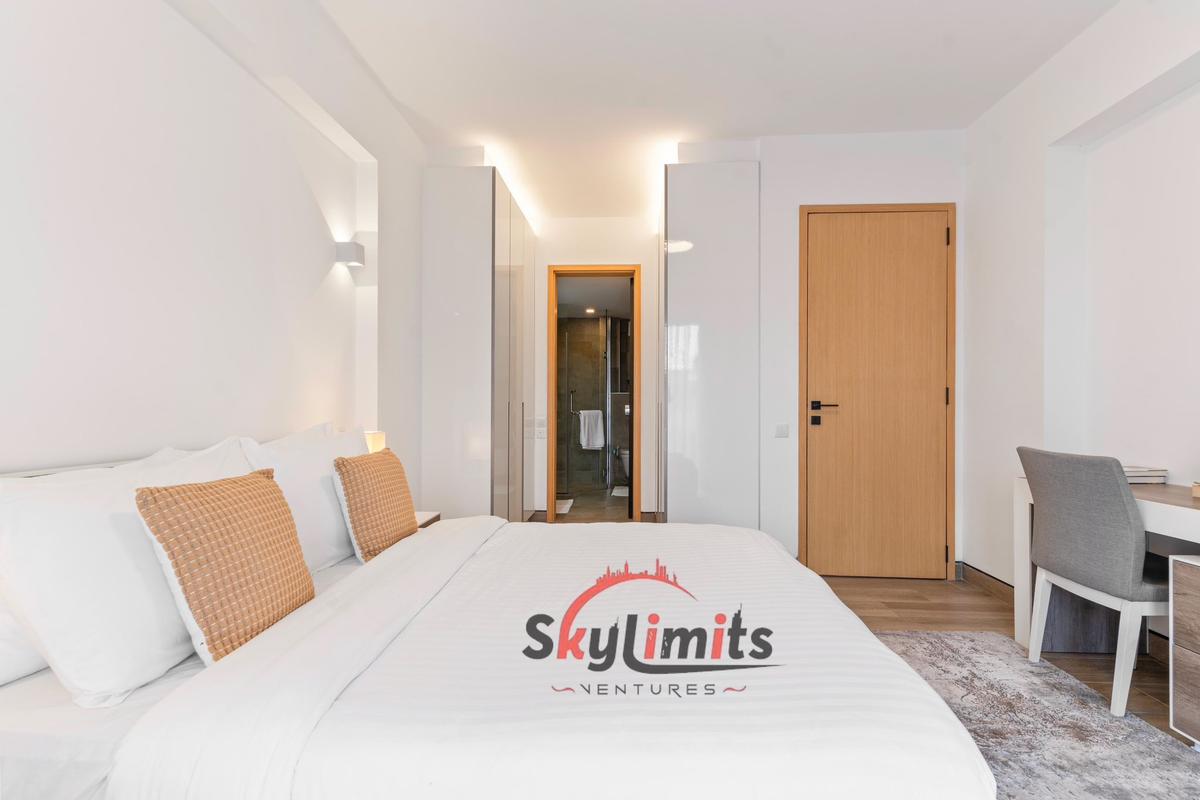 Furnished 2 Bed Apartment with En Suite at Dennis Pritt Rd - 16