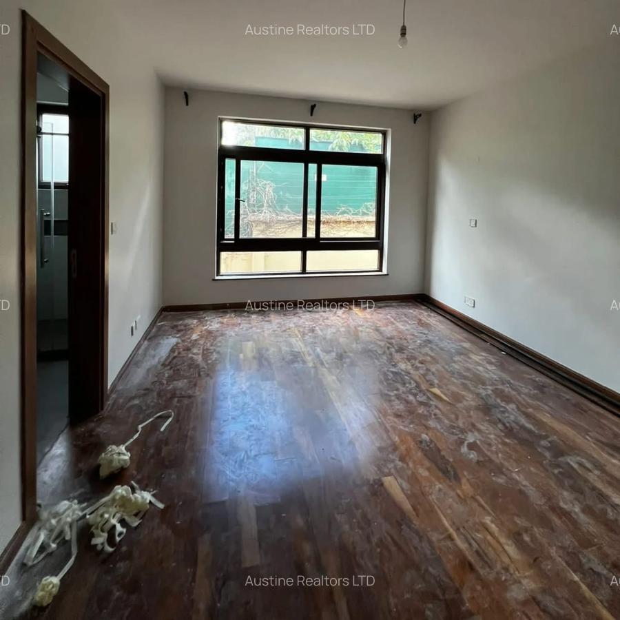 5 Bed Townhouse with En Suite at Chalbi Drive - 14