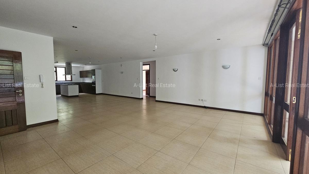 3 Bed Apartment with En Suite at Sandalwood Lane - 16