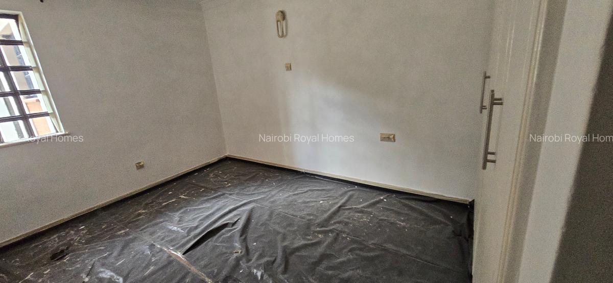 4 Bed Townhouse with En Suite at Muthangari Drive - 20