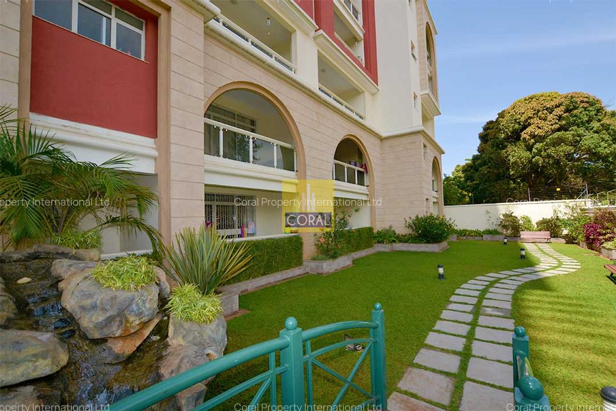 3 Bed Apartment with En Suite in Parklands - 19
