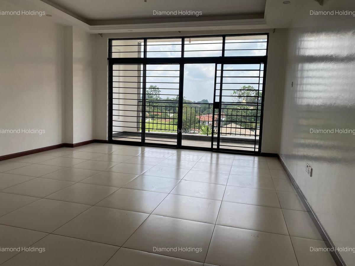 3 Bed Apartment with En Suite at Parklands - 3